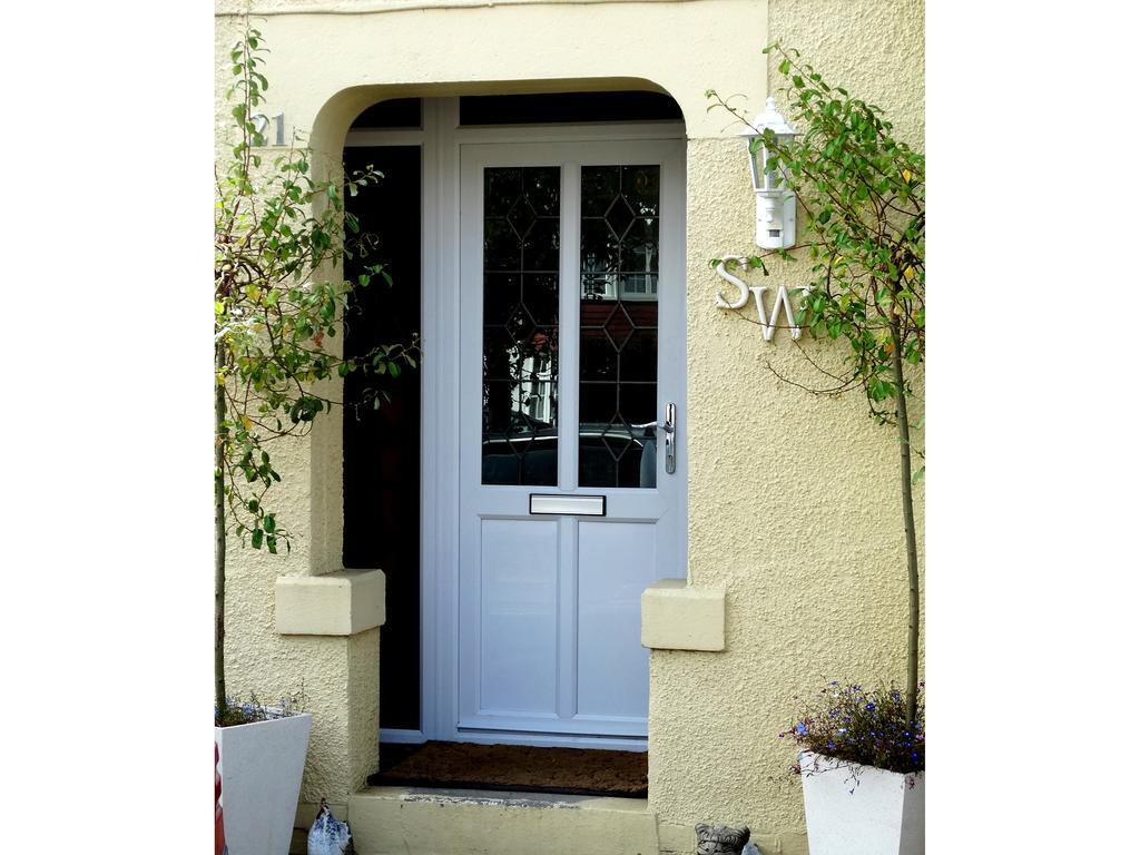 Sw Bed & Breakfast Swindon Rum bild